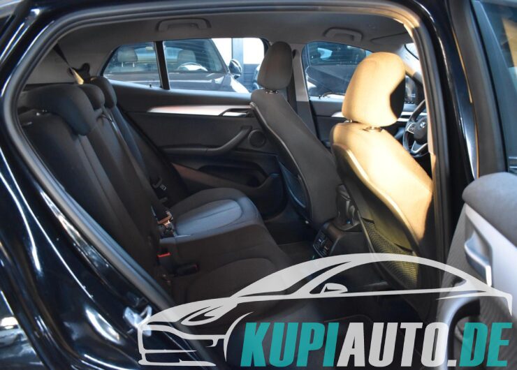 BMW X2 sDrive 18 d Advantage/LED-Scheinwerfer/PDC/