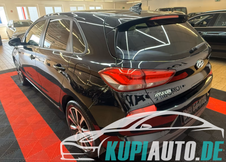 Hyundai i30 YES! Plus/Navi/Kamera/LED/PDC/TOP