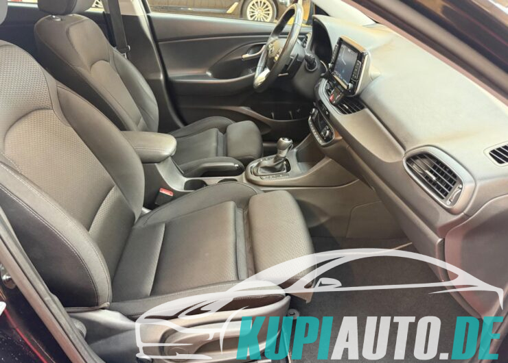 Hyundai i30 YES! Plus/Navi/Kamera/LED/PDC/TOP