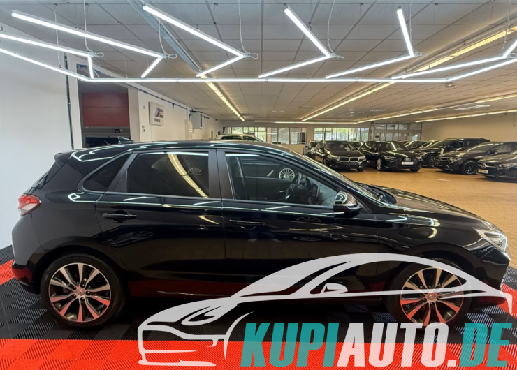 Hyundai i30 YES! Plus/Navi/Kamera/LED/PDC/TOP