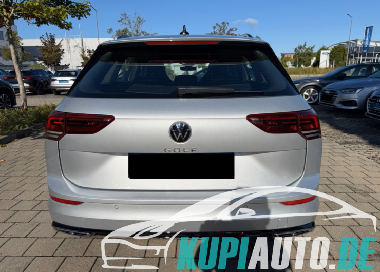 Volkswagen Golf VIII Variant R-Line