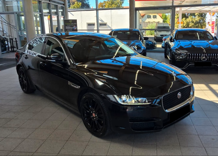 Jaguar XE Prestige