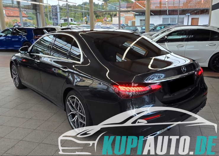 Mercedes-Benz E 220d 4Matic AMG-Line Virtual 360KAM