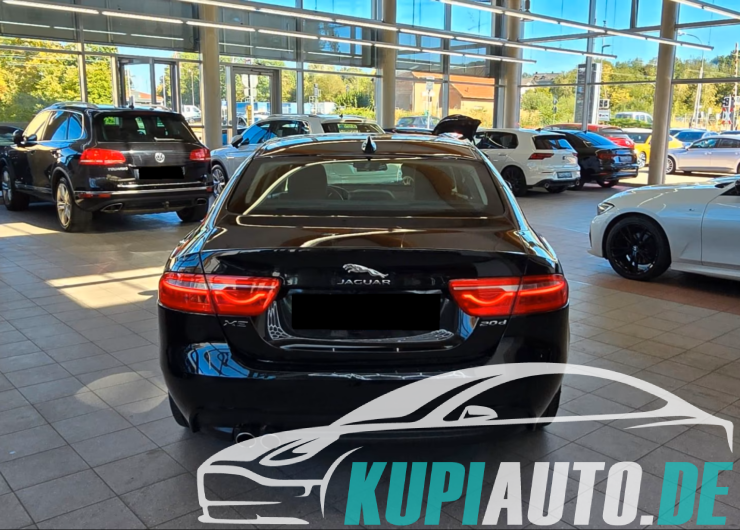 Jaguar XE Prestige