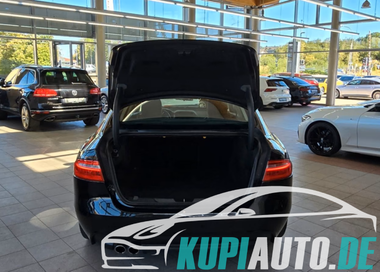 Jaguar XE Prestige