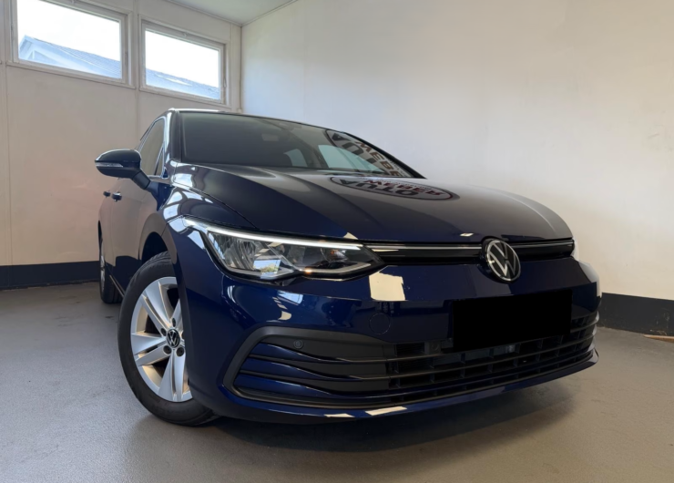 Volkswagen GOLF VIII 1.5TSI LIM. LIFE*NAVI*LED*CAM*ACC*SHZ*