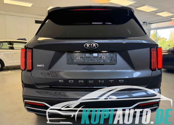 Kia SORENTO 2,2 CRDI PLATINUM 4WD*AUT*LEDER*MAX VOLL