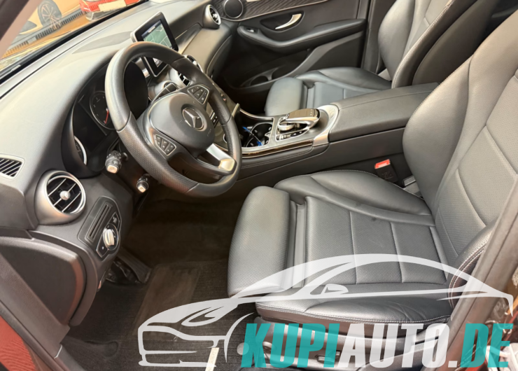 Mercedes-Benz GLC 220 d 4Matic/Navi/LED/Leder/PANO/Kamera