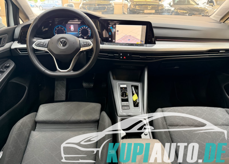 Volkswagen Golf VIII Variant Life/Navi/LED/Ambient/Erster H