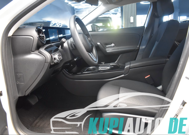 Mercedes-Benz A 180 d Limousine*NAVIGATION*ALU*SHZ*DIGITAL*