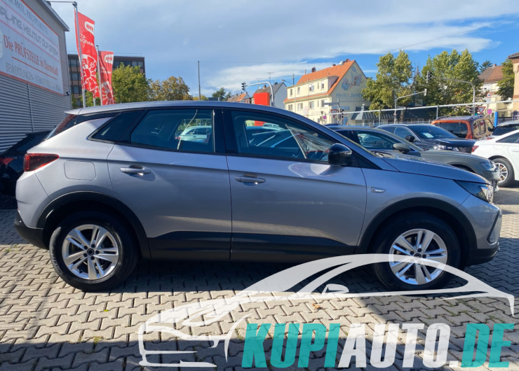 Opel Grandland LED/PDC+Kamera/Assistenz/Sitzhzg