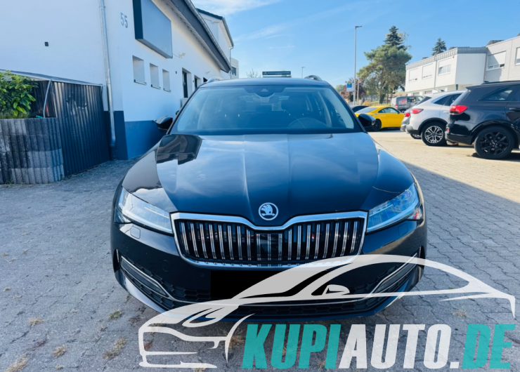 Skoda Superb Combi Style+LED+ACC+VIRTUAL+APPLE+TOP