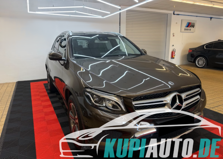 Mercedes-Benz GLC 220 d 4Matic/Navi/LED/Leder/PANO/Kamera