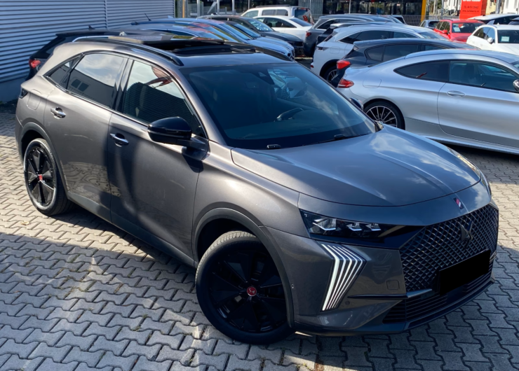 DS Automobiles DS7 E-Tense 300 kW Performance Line + 4×4