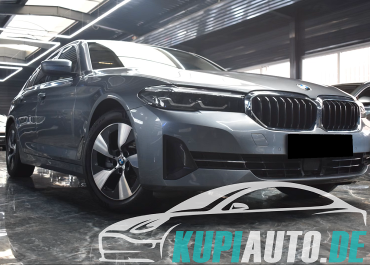 BMW 520 d xDrive*STAND-HZ*AHK*LEDER*GLASDACH*LED*SHZ