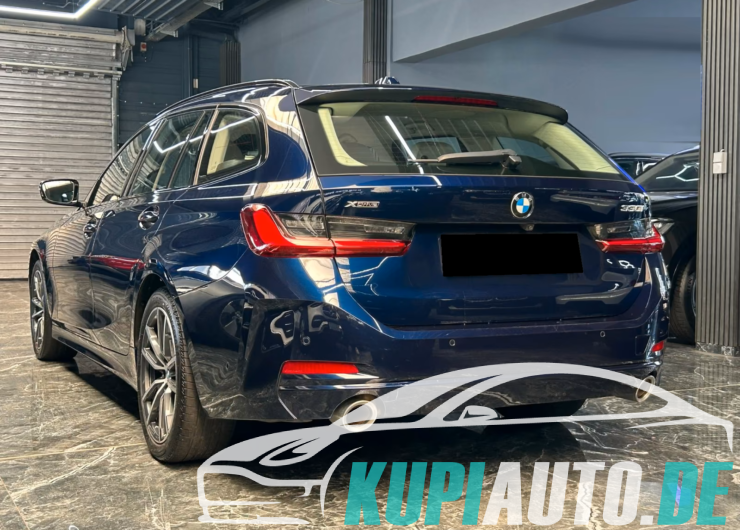 BMW 330 i Touring xDrive/HEAD-UP/STAND-HZ/H&K/LED/