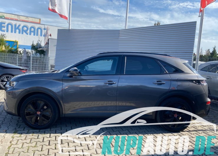 DS Automobiles DS7 E-Tense 300 kW Performance Line + 4×4