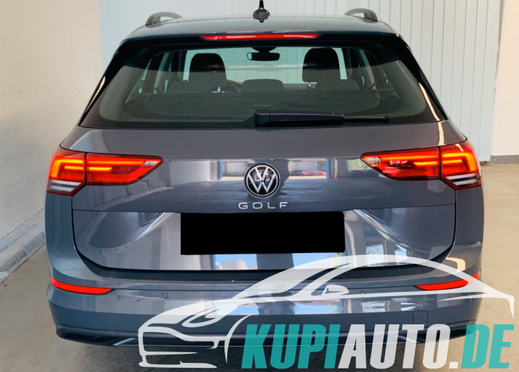 Volkswagen Golf VIII Variant Life°AMBIENT°SHZ°8xbereift