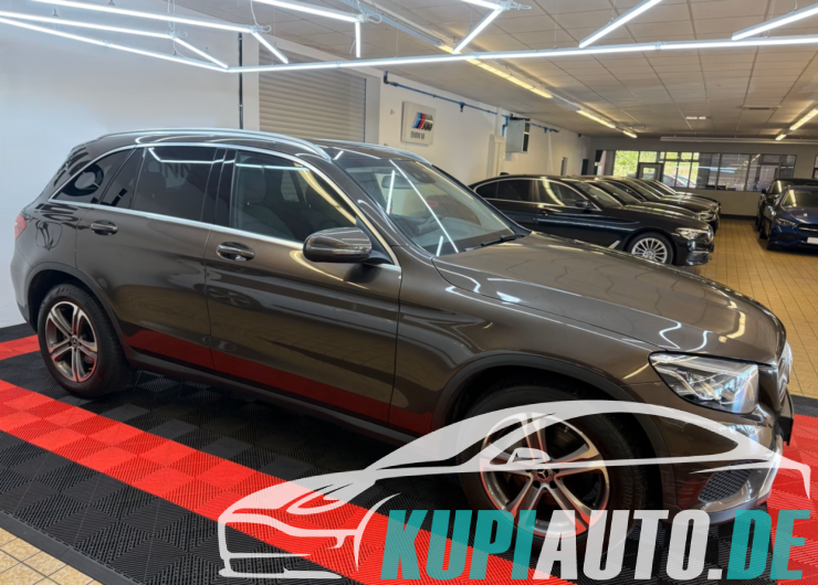 Mercedes-Benz GLC 220 d 4Matic/Navi/LED/Leder/PANO/Kamera