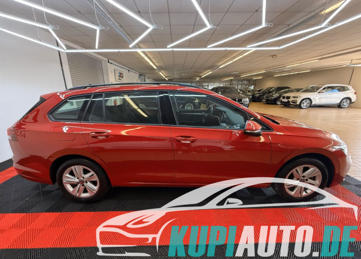 Volkswagen Golf VIII Variant Life/Navi/LED/Ambient/Erster H