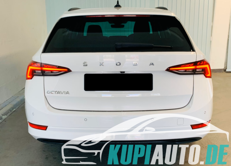Skoda Octavia Combi Ambition DSG°AMBIENT°4xSHZ8Bereift