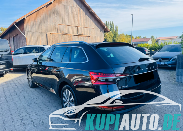 Skoda Superb Combi Style+LED+ACC+VIRTUAL+APPLE+TOP