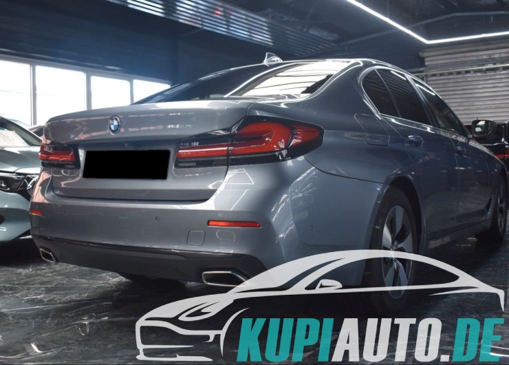 BMW 520 d xDrive*STAND-HZ*AHK*LEDER*GLASDACH*LED*SHZ