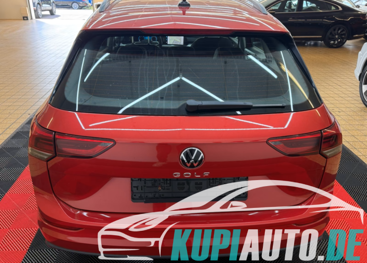 Volkswagen Golf VIII Variant Life/Navi/LED/Ambient/Erster H