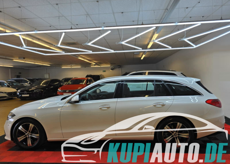 Mercedes-Benz C 220 *1-Hand*Panorama*Leder*LED*Keyless-GO*AHK*