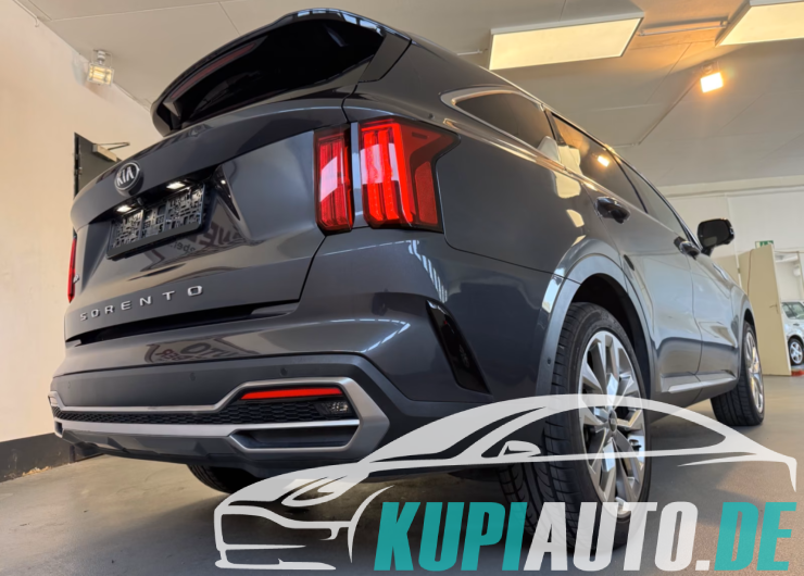Kia SORENTO 2,2 CRDI PLATINUM 4WD*AUT*LEDER*MAX VOLL