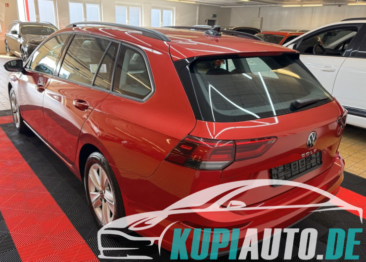 Volkswagen Golf VIII Variant Life/Navi/LED/Ambient/Erster H