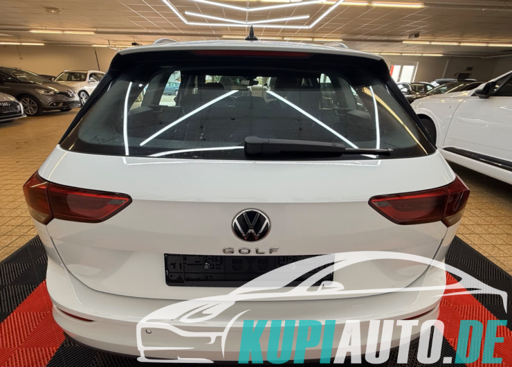 Volkswagen Golf VIII Variant Life/Navi/LED/Ambient/Erster H