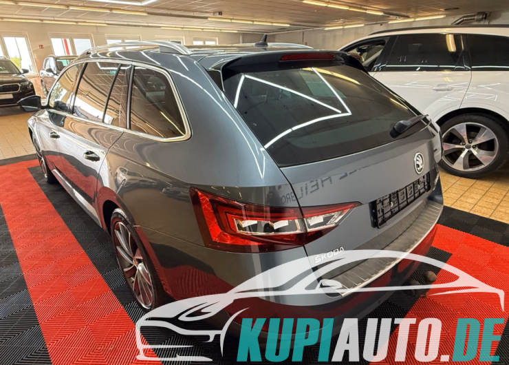 Skoda Superb Combi L&K 4×4/Navi/Xenon/Leder/Kamera