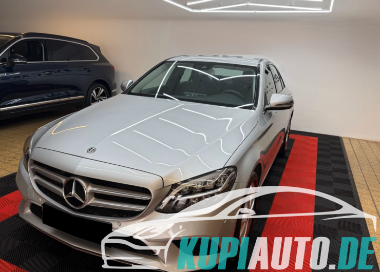 Mercedes-Benz C 180 C Lim Avantgarde/Navi/LED/Kamera/Leder/TOP