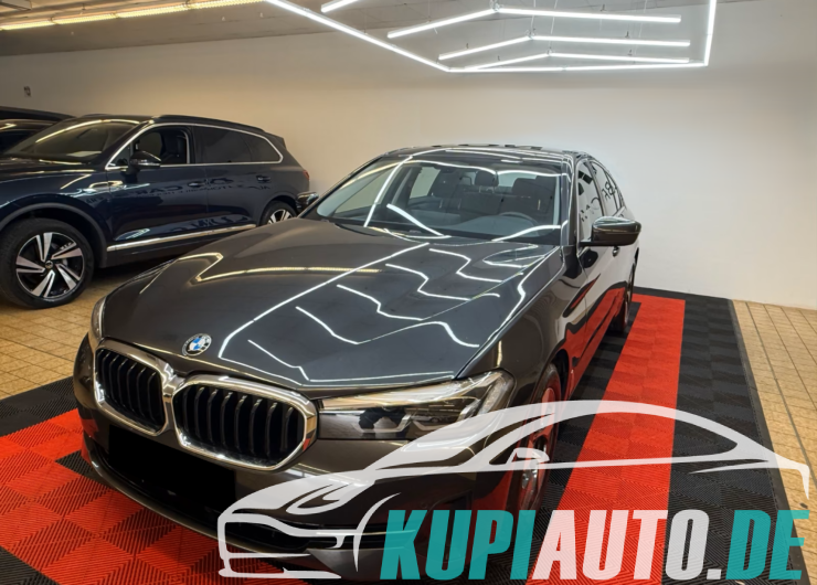 BMW 520 d Limousine/Navi/LED/Kamera/Erster H/top
