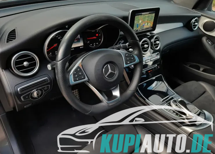 Mercedes-Benz GLC 220 d 4Matic/3xAMG-Line/LED/Pano/Kam/AhK