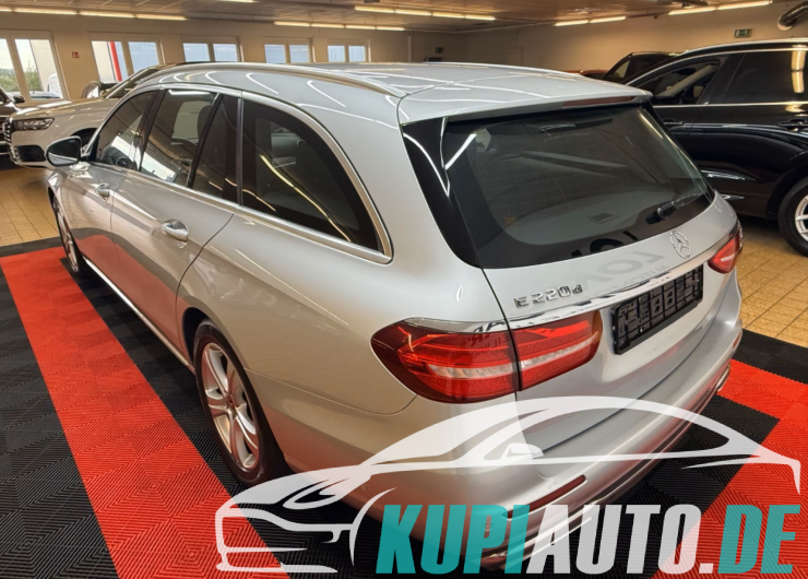 Mercedes-Benz E 220 d T Avantgarde/Navi/LED/Kamera/AHK