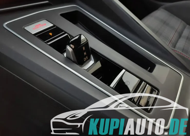 Volkswagen Golf GTI 8 GTI/LED/Kam/Pano/DigitalC/AhK/DAB