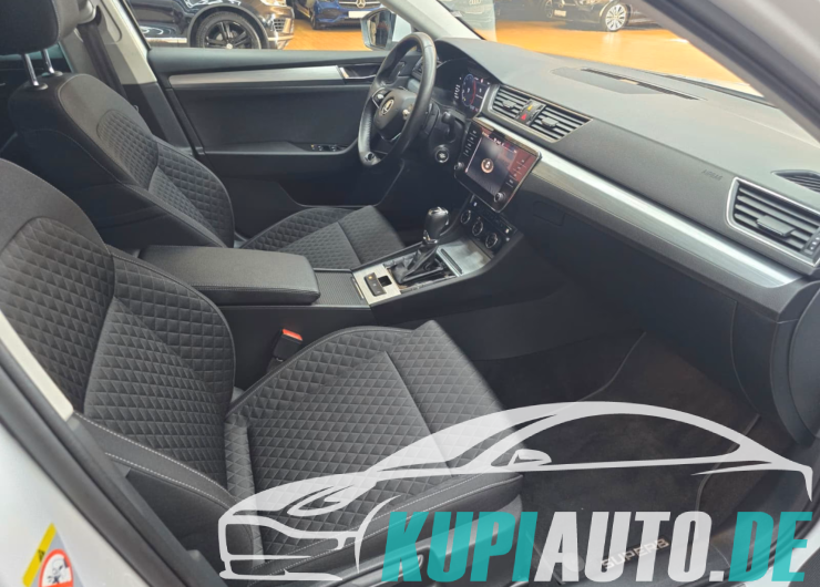 Skoda Superb Combi Ambition/1-Hand/Virtual/LED/Kamera/