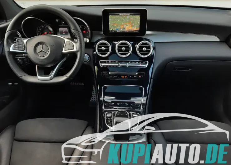 Mercedes-Benz GLC 220 d 4Matic/3xAMG-Line/LED/Pano/Kam/AhK