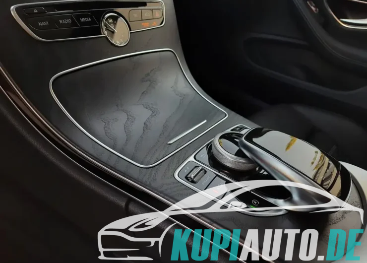 Mercedes-Benz C 300 Coupe/3xAMG-Line/Pano/Kam/Leder/19″