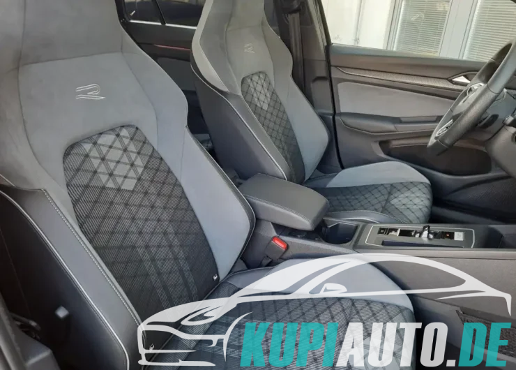Volkswagen Golf 2.0TDI/DSG/R-Line/Pano/DigitalC./Kam/AHK