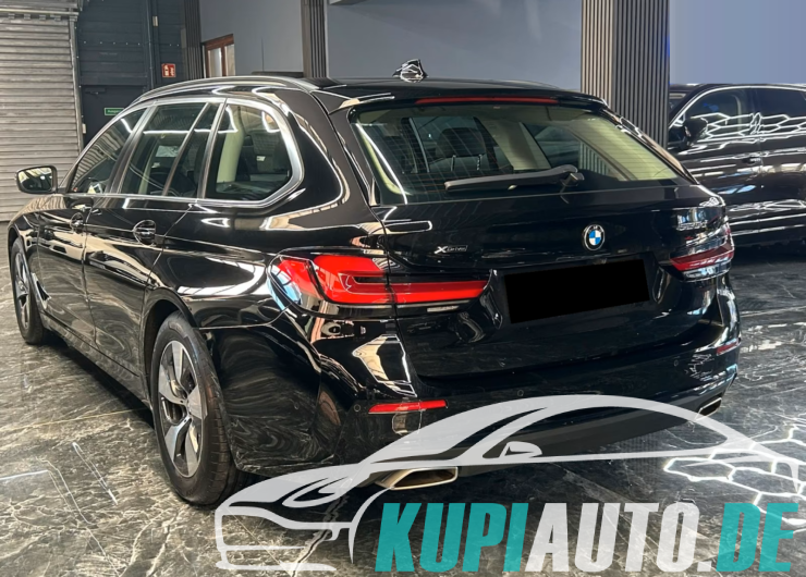 BMW 520 d Touring xDrive/HEAD-UP/AHK/LEDER/KESSY/SHZ