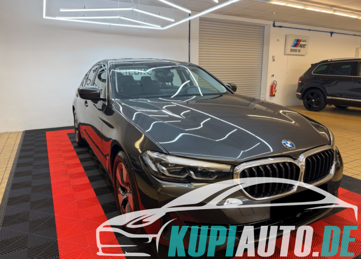 BMW 520 d Limousine/Navi/LED/Kamera/Erster H/top