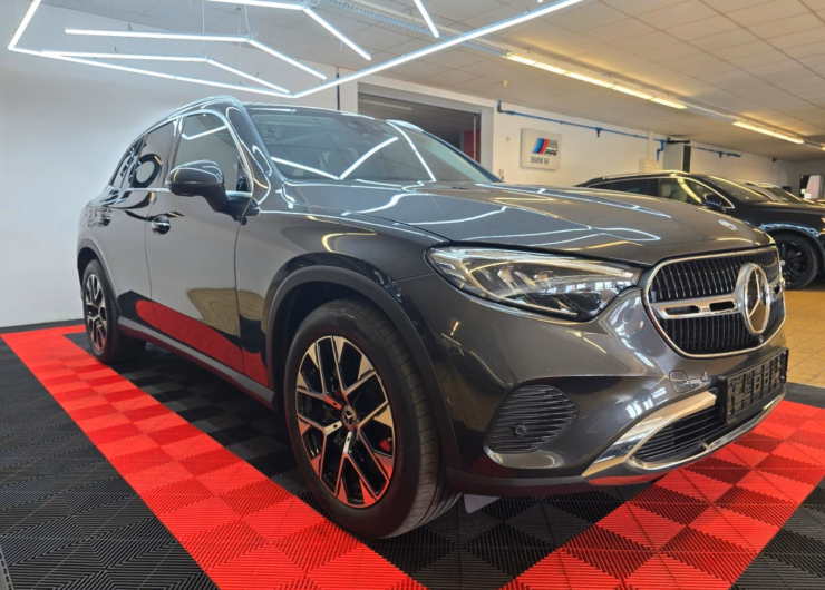 Mercedes-Benz GLC 220 d/1-Hand/4Matic/Panorama/Leder/Burmester/