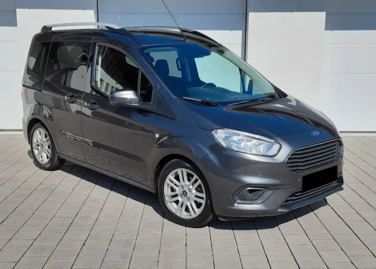 Ford Tourneo Courier Titanium/Navi/PDC/Kam/AudioP/5Sz