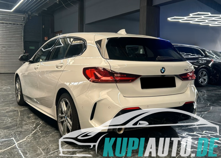 BMW 116 i M SPORT/LED/LIVE COCKPIT/AHK/SHZ/PDC/