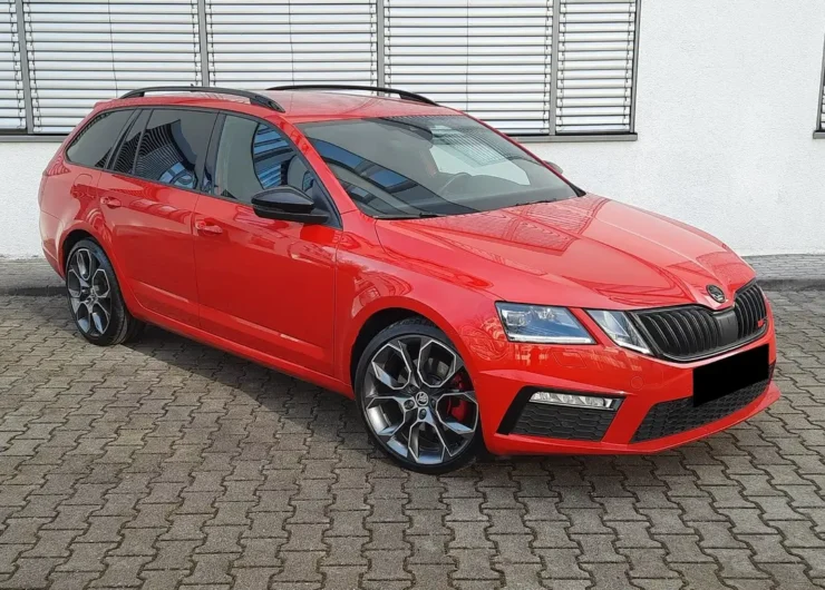 Skoda Octavia Combi VRS DSG/LED/KAM/DAB/19″