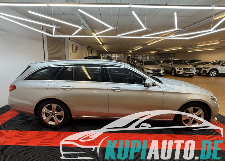 Mercedes-Benz E 220 d T Avantgarde/Navi/LED/Kamera/AHK