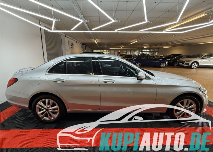 Mercedes-Benz C 180 C Lim Avantgarde/Navi/LED/Kamera/Leder/TOP